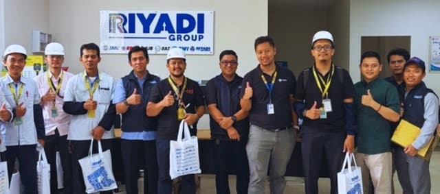 PT Toyota Motor Manufacturing Indonesia Visits Riyadi Group for Showroom Tour, Product Meeting, and Robot Project Function Check